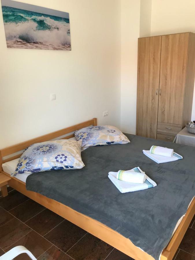 Apartmani Subasic Pag Town Kültér fotó