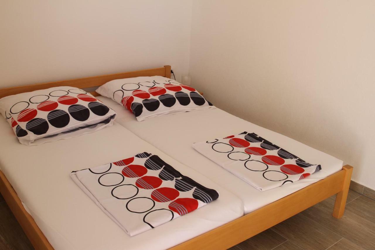 Apartmani Subasic Pag Town Kültér fotó