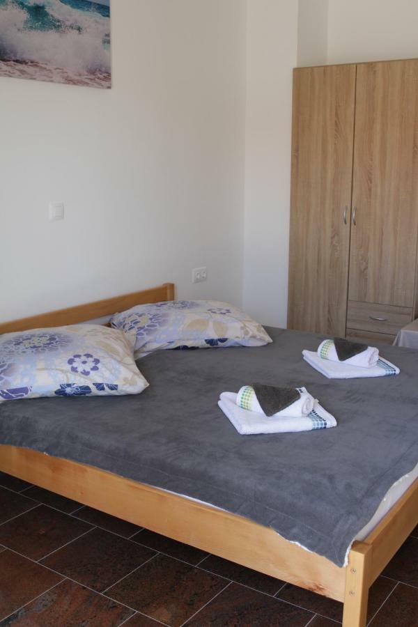 Apartmani Subasic Pag Town Kültér fotó