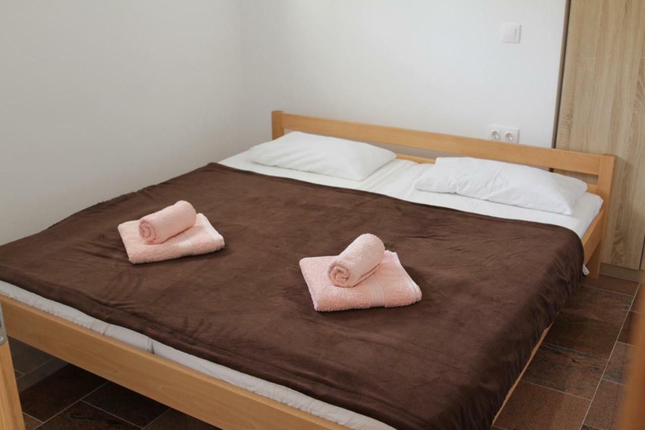 Apartmani Subasic Pag Town Kültér fotó